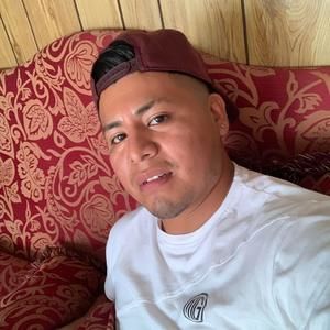 Meet your Posher, Javier